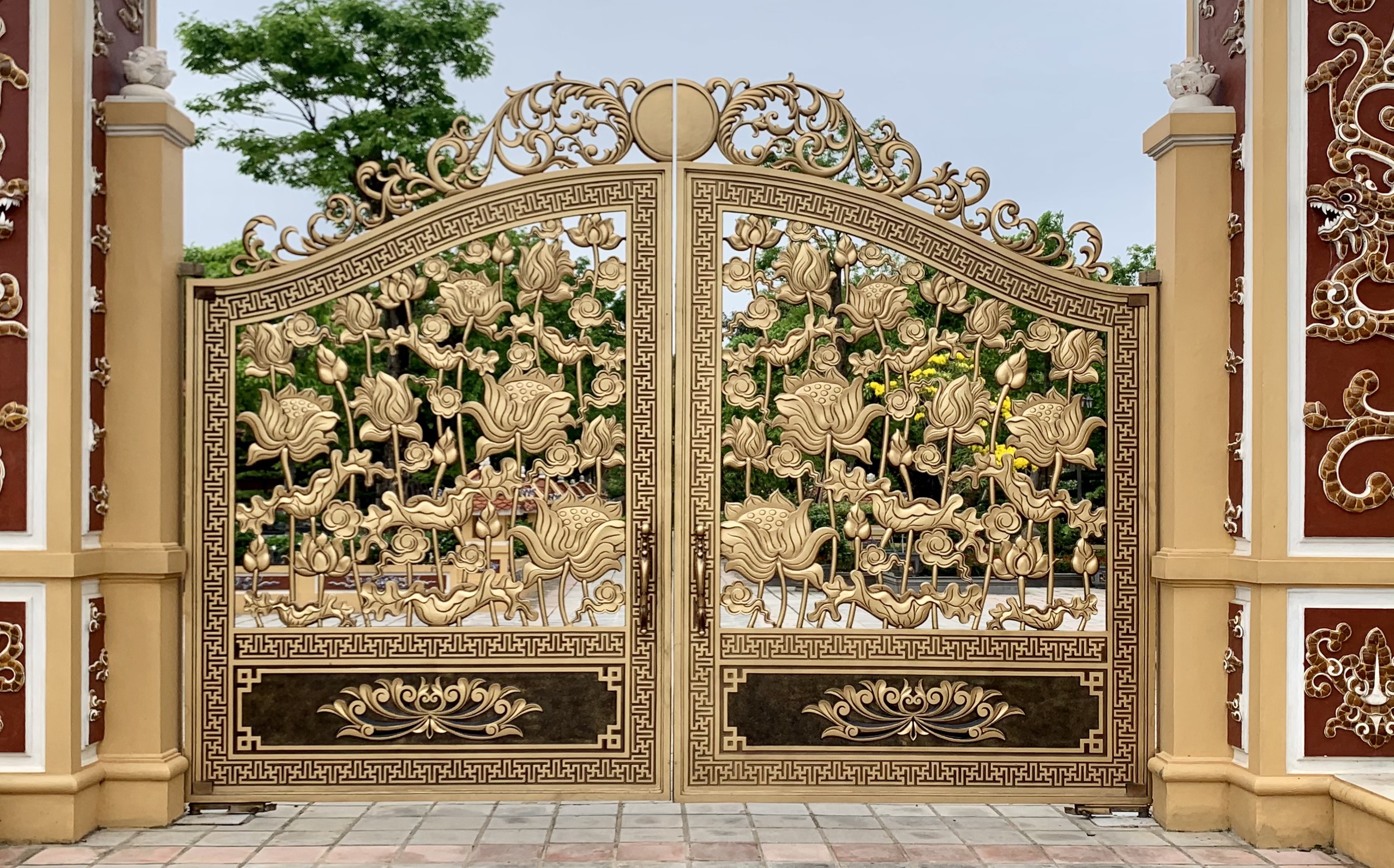 Làm Cổng nhôm đúc đẹp giá rẻ tại Xuân Mộc Bà Rịa