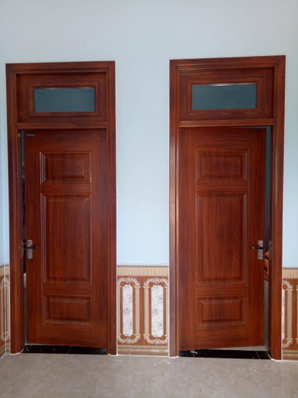 Cửa thép vân gỗ tại Bình Phước
